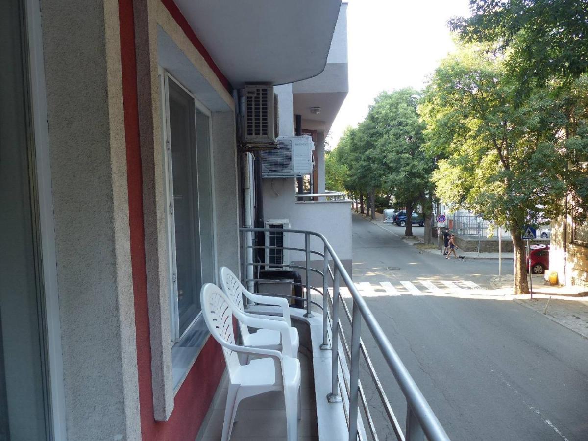 Apartament Holiday Burgasz Kültér fotó