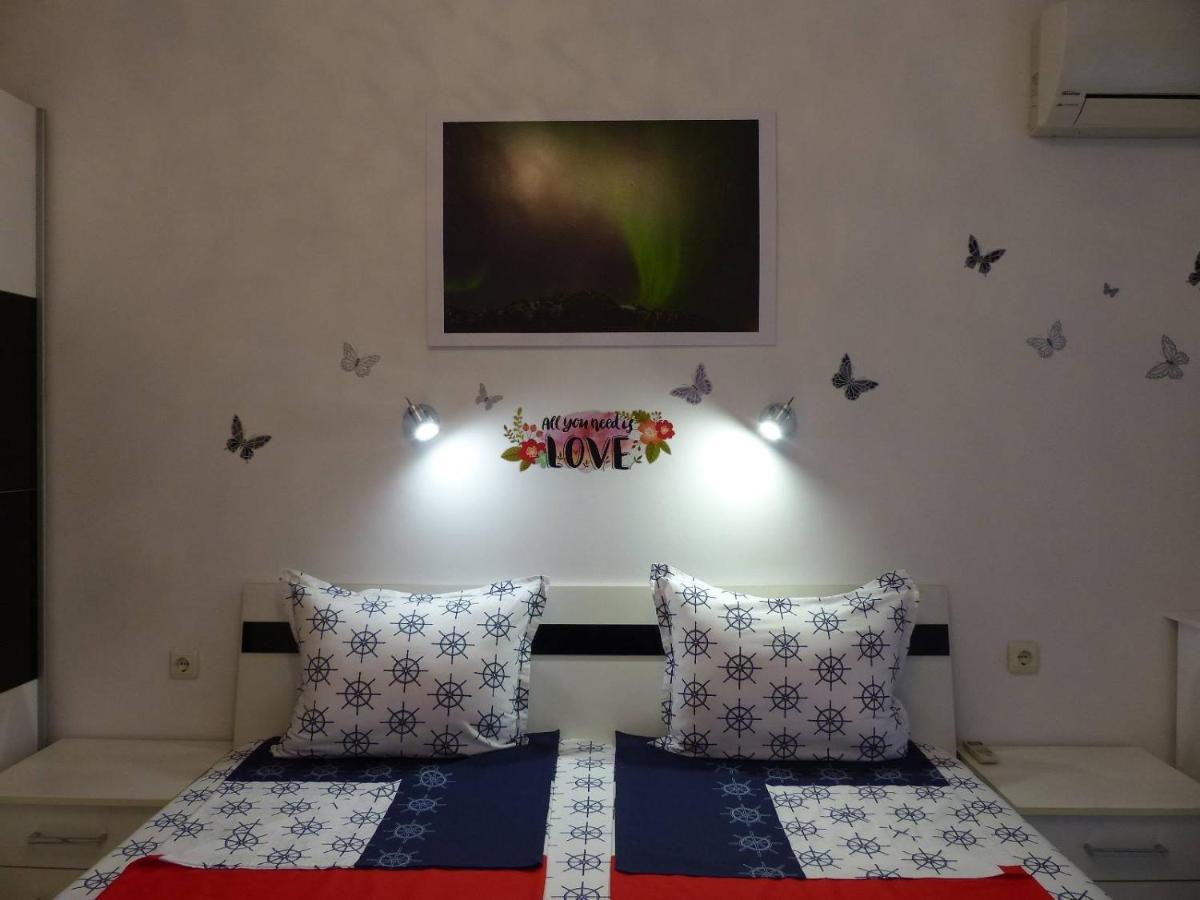 Apartament Holiday Burgasz Kültér fotó