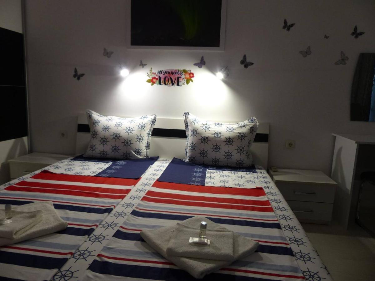 Apartament Holiday Burgasz Kültér fotó