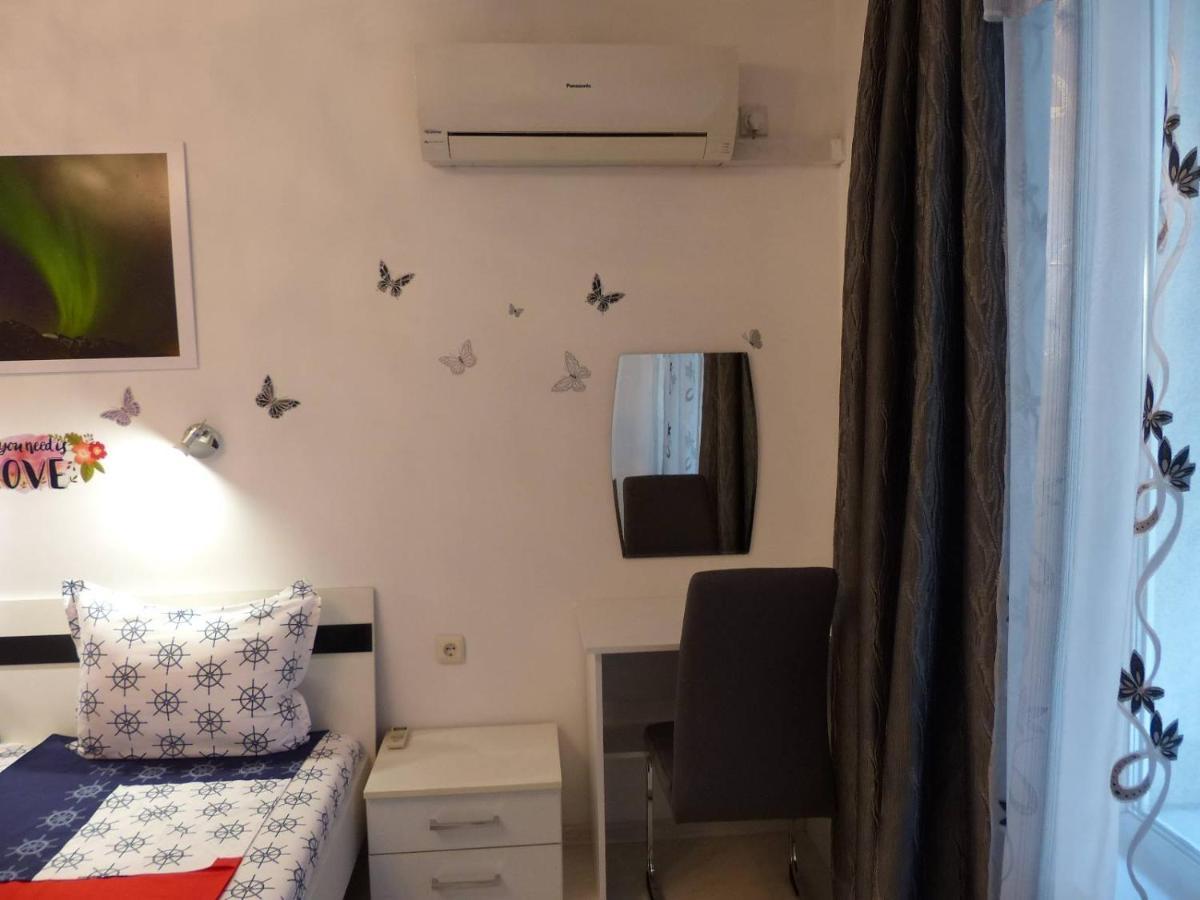 Apartament Holiday Burgasz Kültér fotó